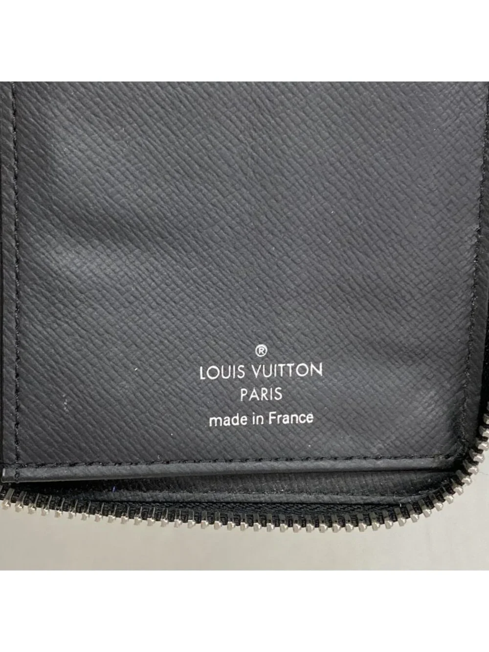 Louis Vuitton Wallet Epi Zippy Vertical M Noir